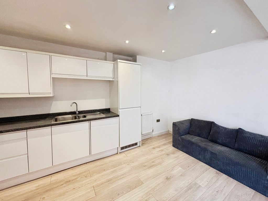 Property photo 3 of 12 Pbox-Img.Jpg