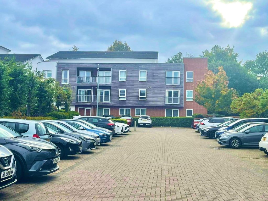 Property photo 1 of 9