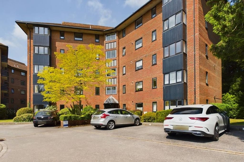 Property photo 1 of 17 Cam01635G0-Pr0046-Still005-Thumbnail-H750-70.Jpg