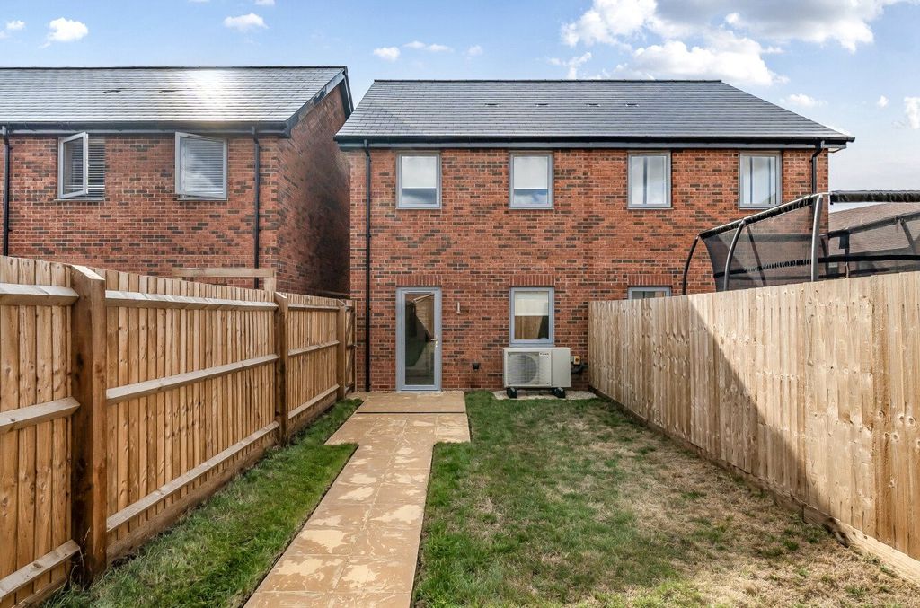 Property photo 2 of 14 1342194-4-68Bb031...