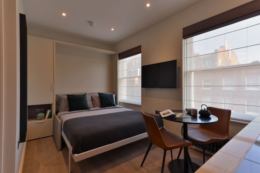 Property photo 1 of 4