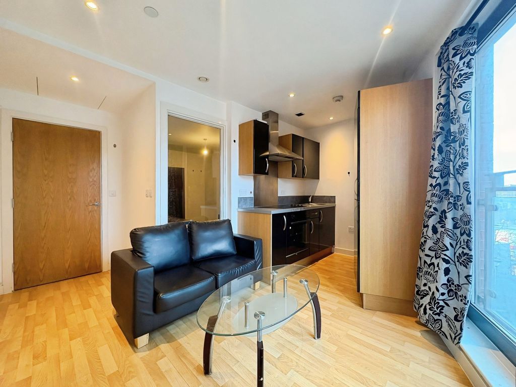 Property photo 2 of 8