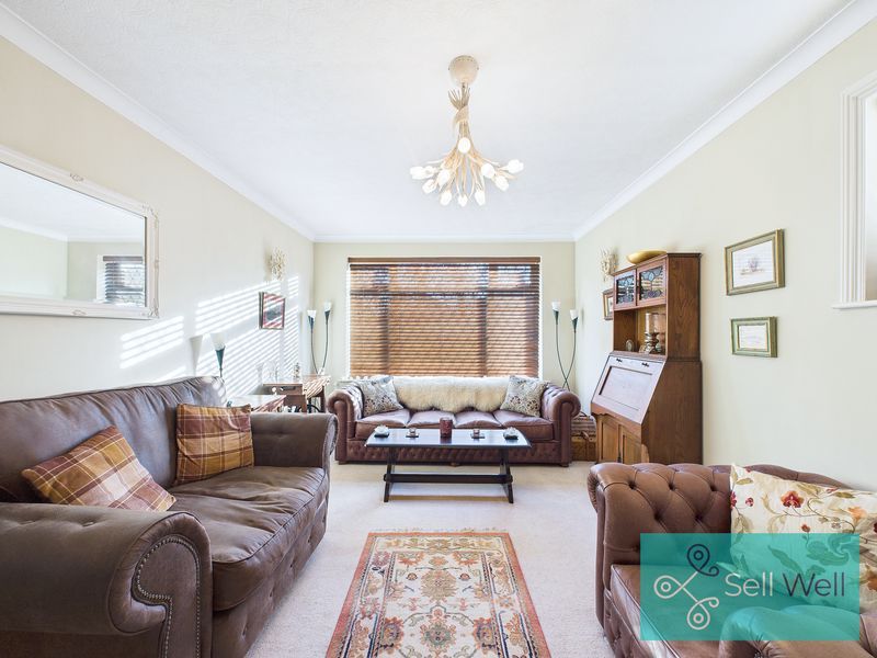 Property photo 2 of 22 Lounge