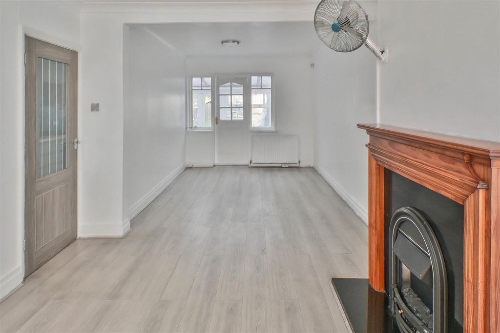 Property photo 2 of 13 Dsc_3585.Jpg