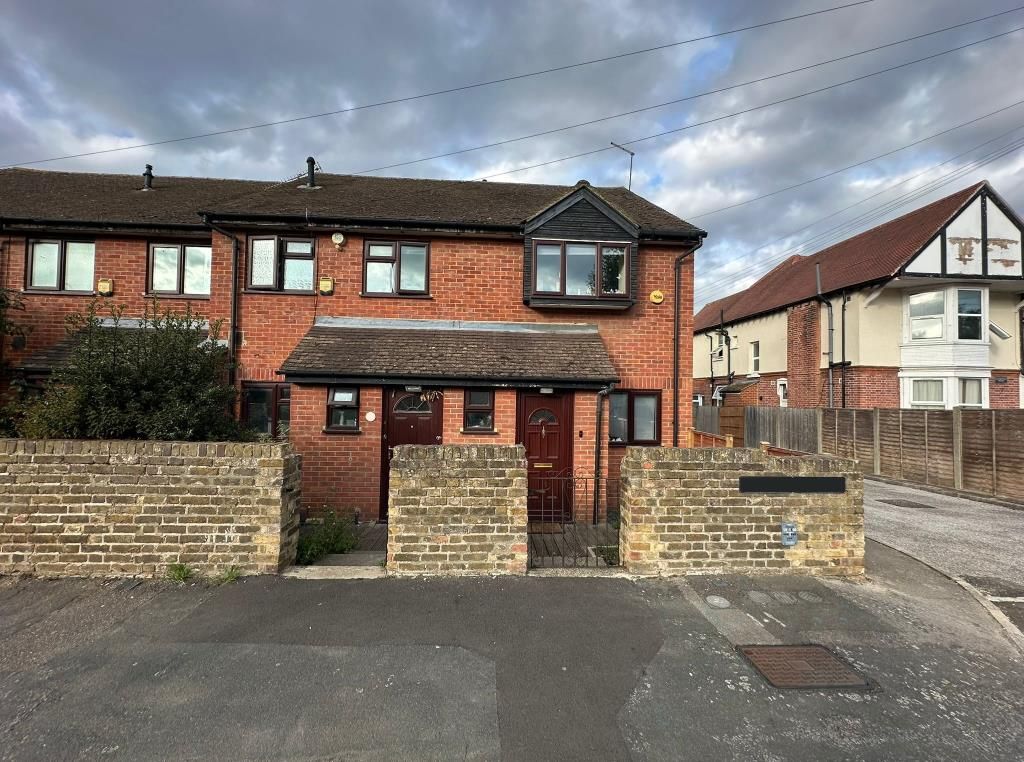 Property photo 1 of 9 Front Aspect