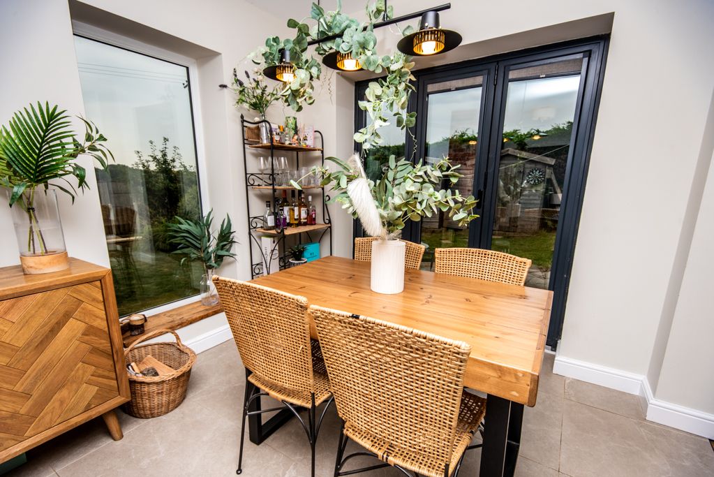 Property photo 3 of 30 Stunning Views
