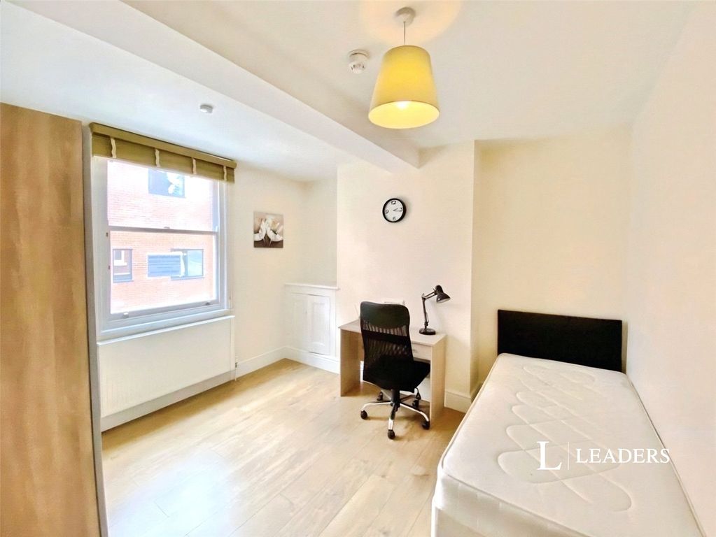 Property photo 1 of 9 Picture No. 26