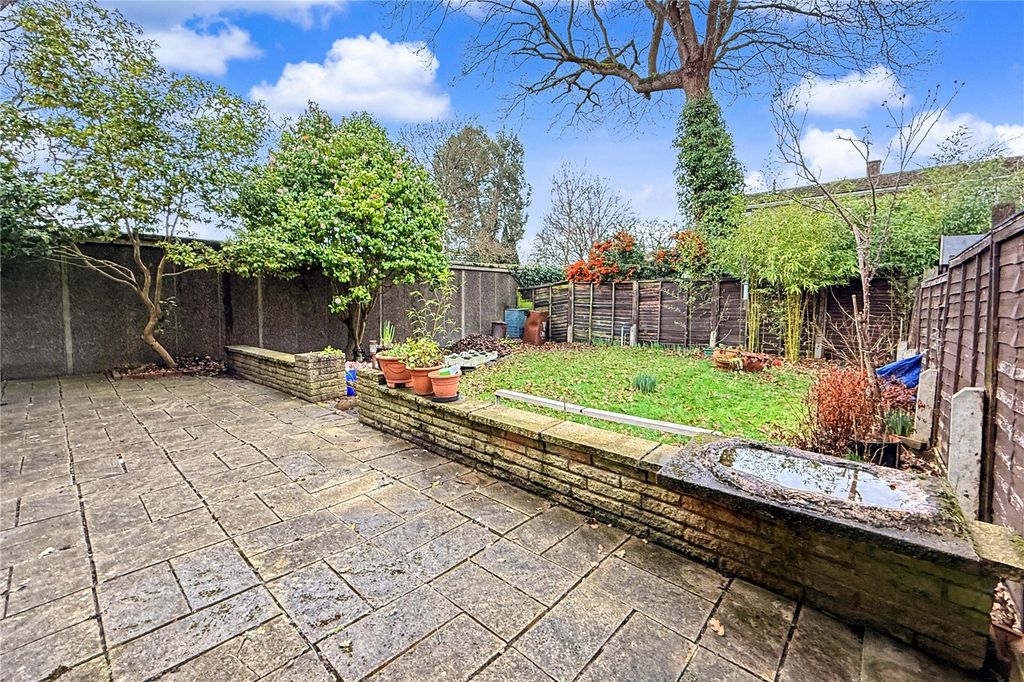 Property photo 2 of 18 Rear Garden