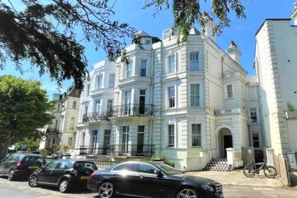 Property photo 2 of 16 Frontage