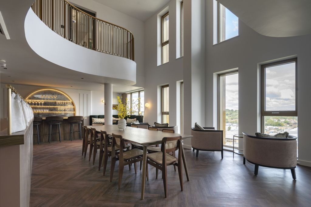 Property photo 2 of 18 MC4194-9522-Hr