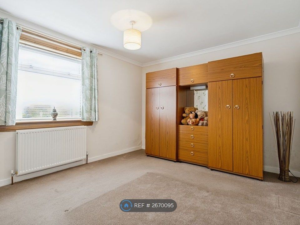 Property photo 1 of 8 Double Bedroom Furnished