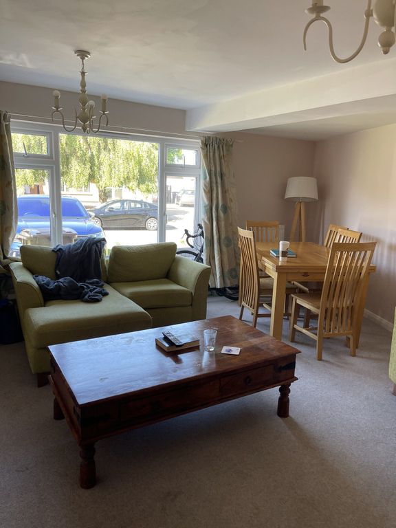 Property photo 3 of 6