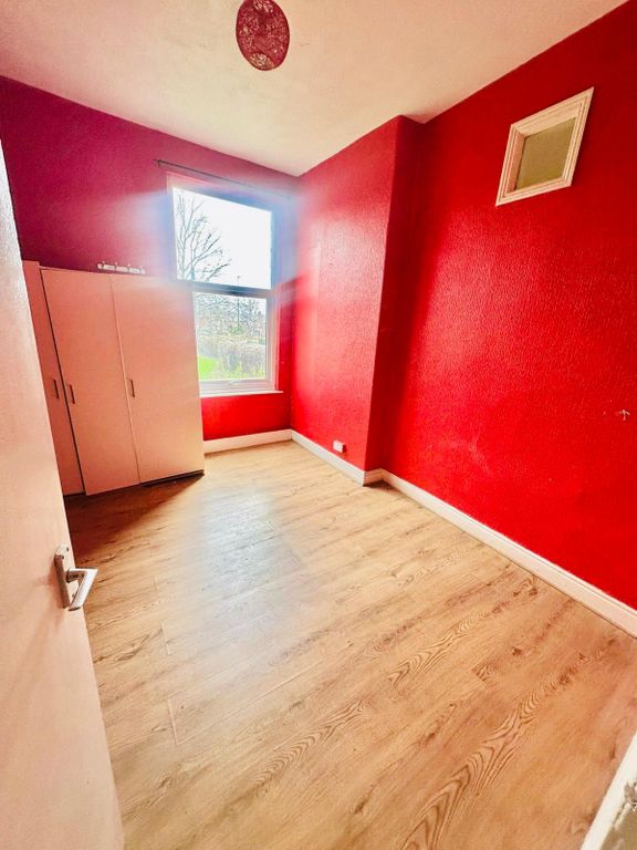 Property photo 2 of 7 Gallery