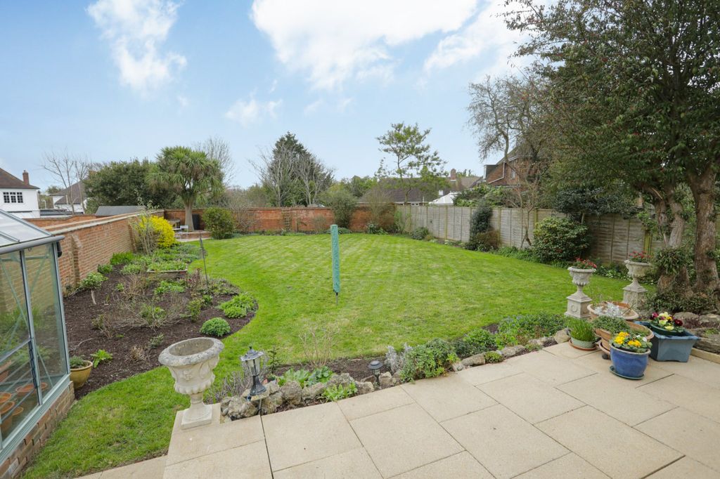 Property photo 2 of 19 Picture 2