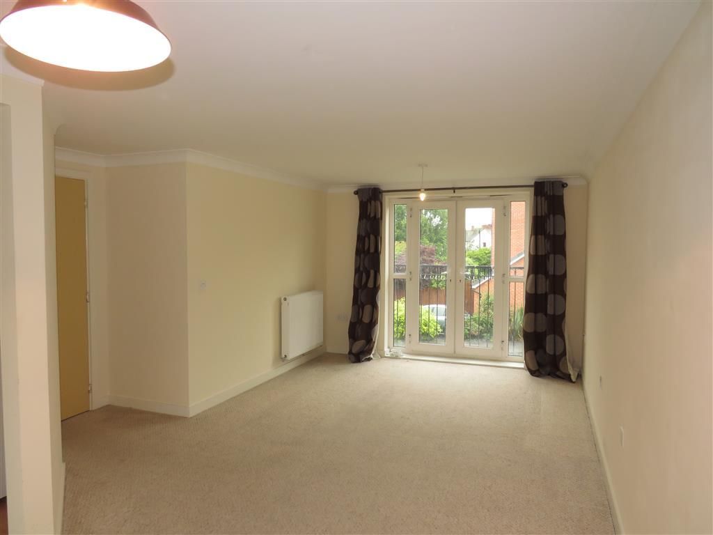 Property photo 3 of 9 Living Room