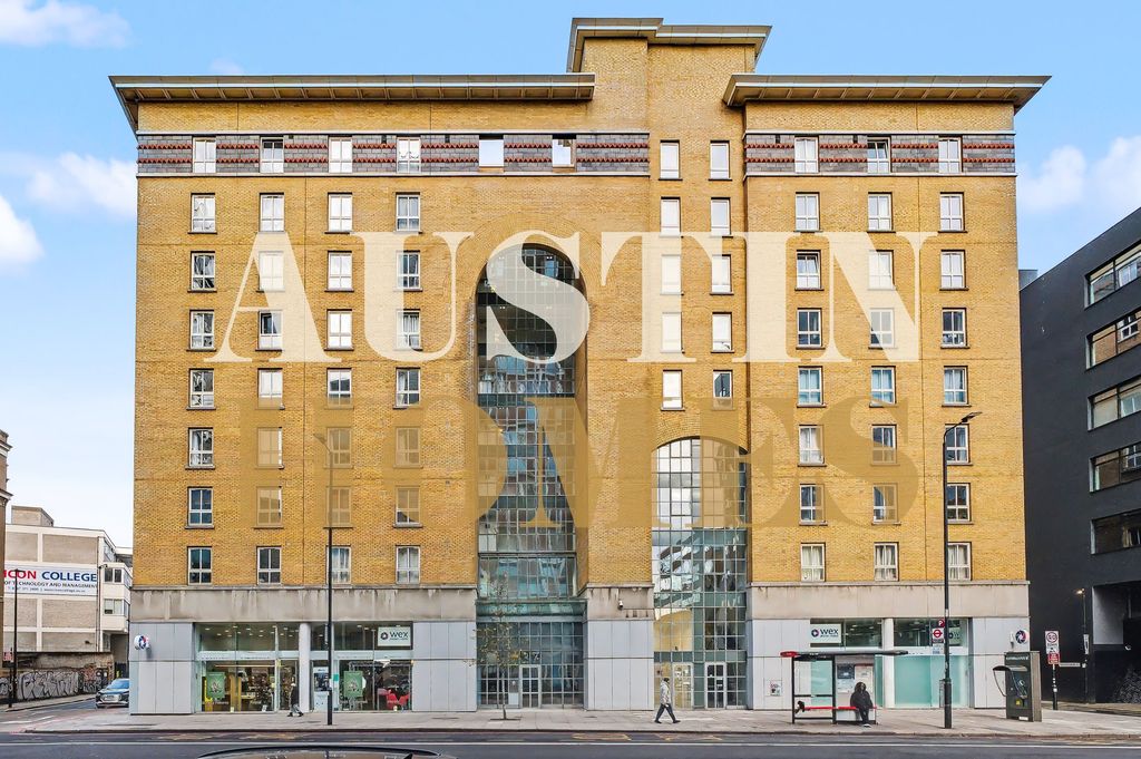 Property photo 1 of 12