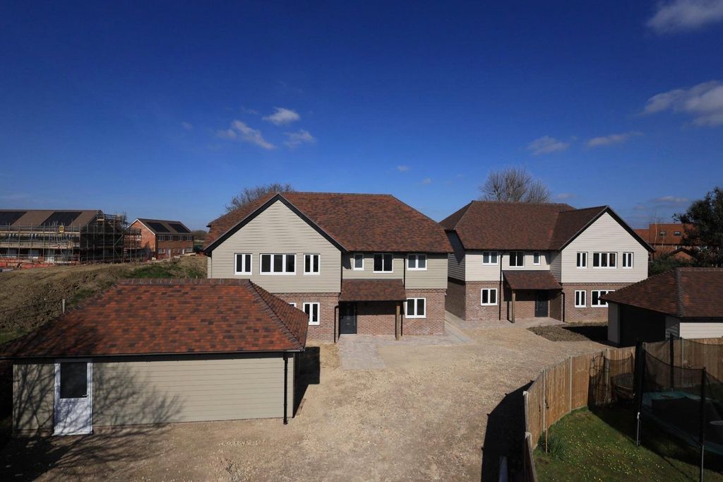 Property photo 1 of 28 Picture No. 48