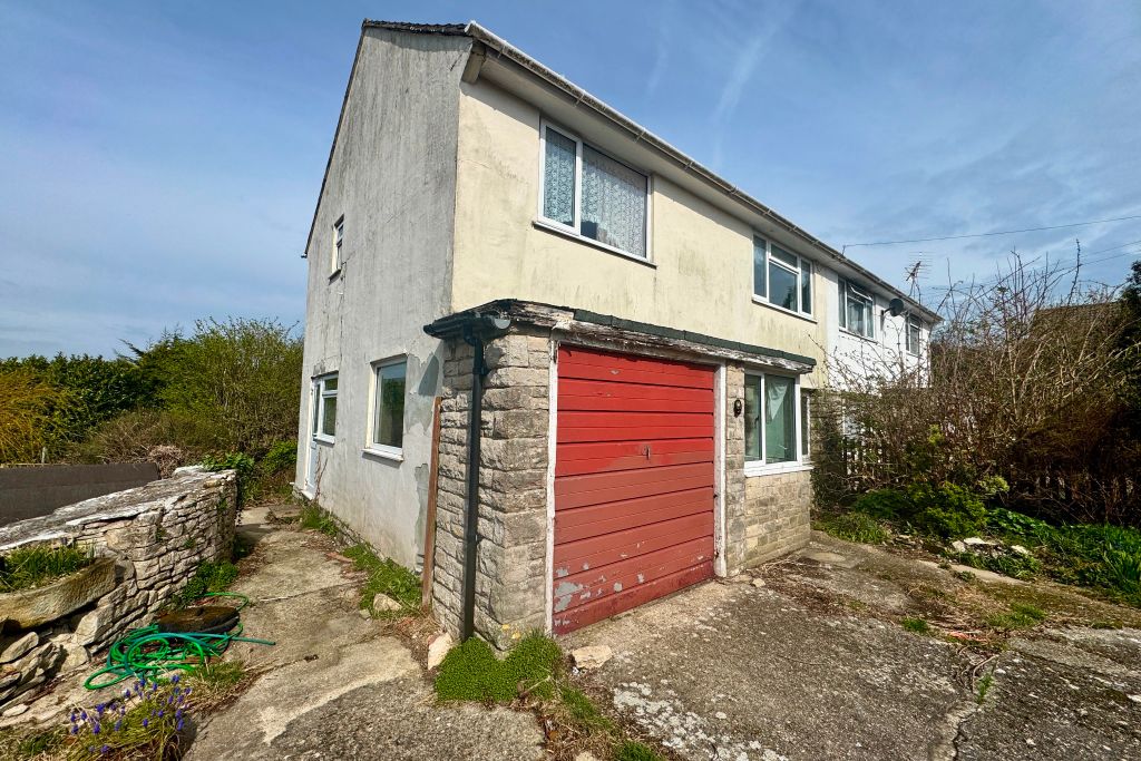 Property photo 2 of 11
