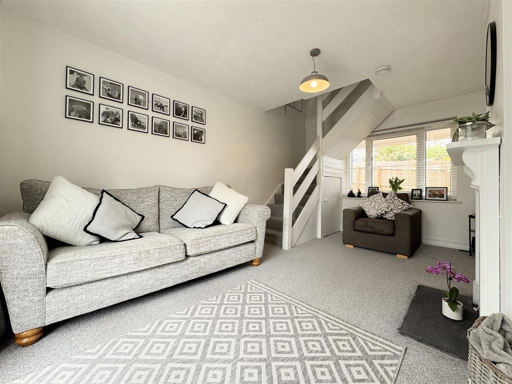 Property photo 3 of 22 Liunge