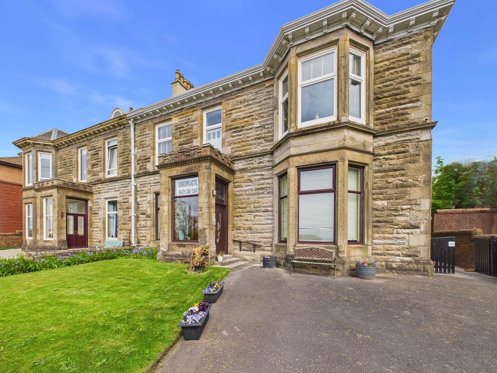 Property photo 1 of 30