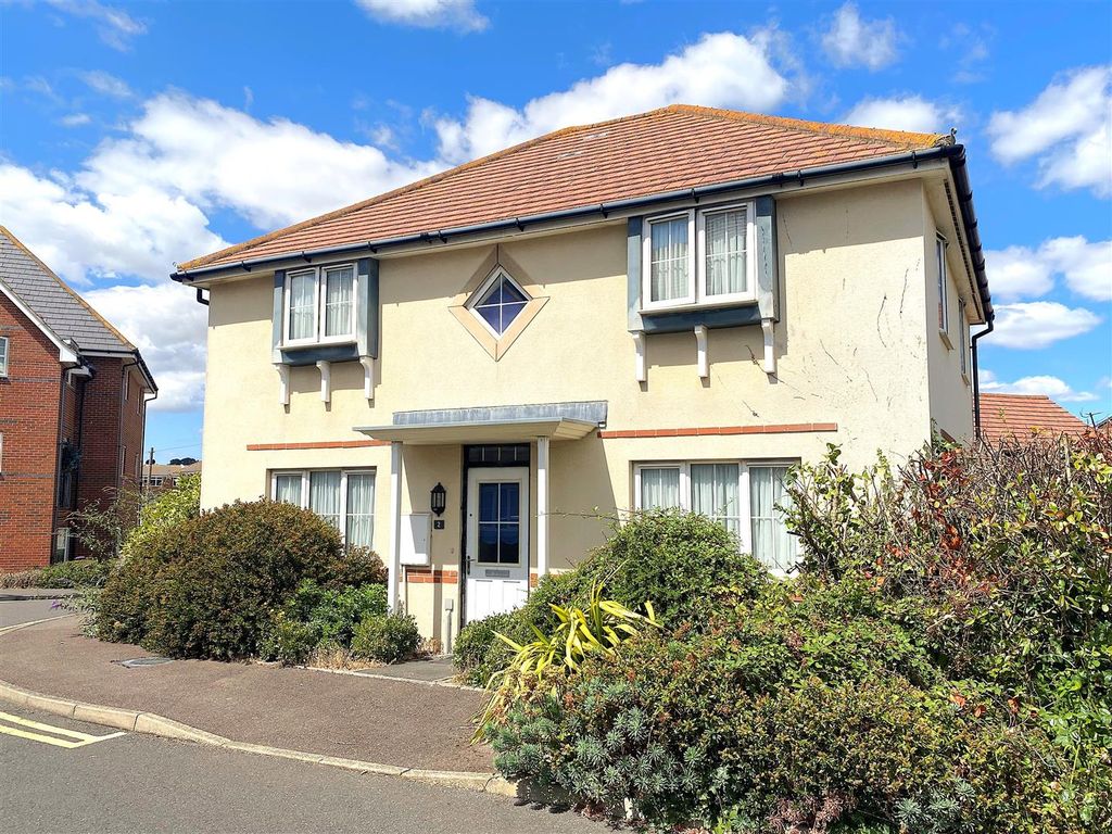 Property photo 1 of 22 2 Northcliffe - Front1.Jpg