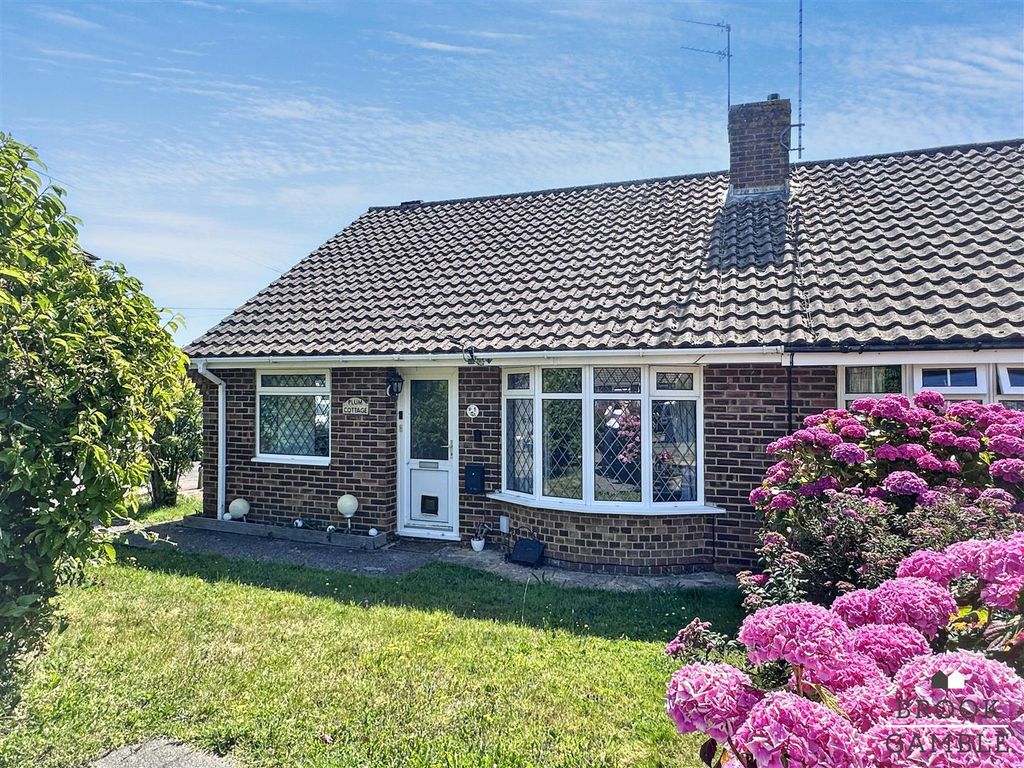 Property photo 3 of 17 01323 438506