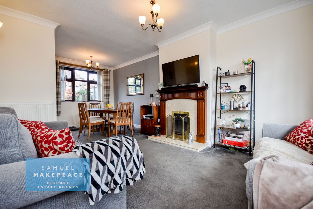 Property photo 2 of 17 Gallery