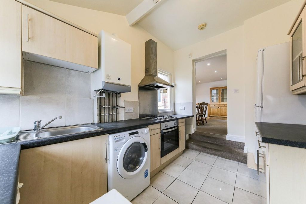 Property photo 1 of 16 Kitchen