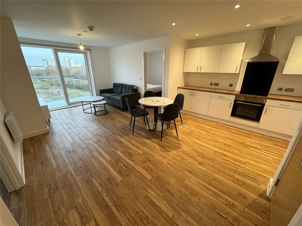 Property photo 2 of 7 Picture No. 08