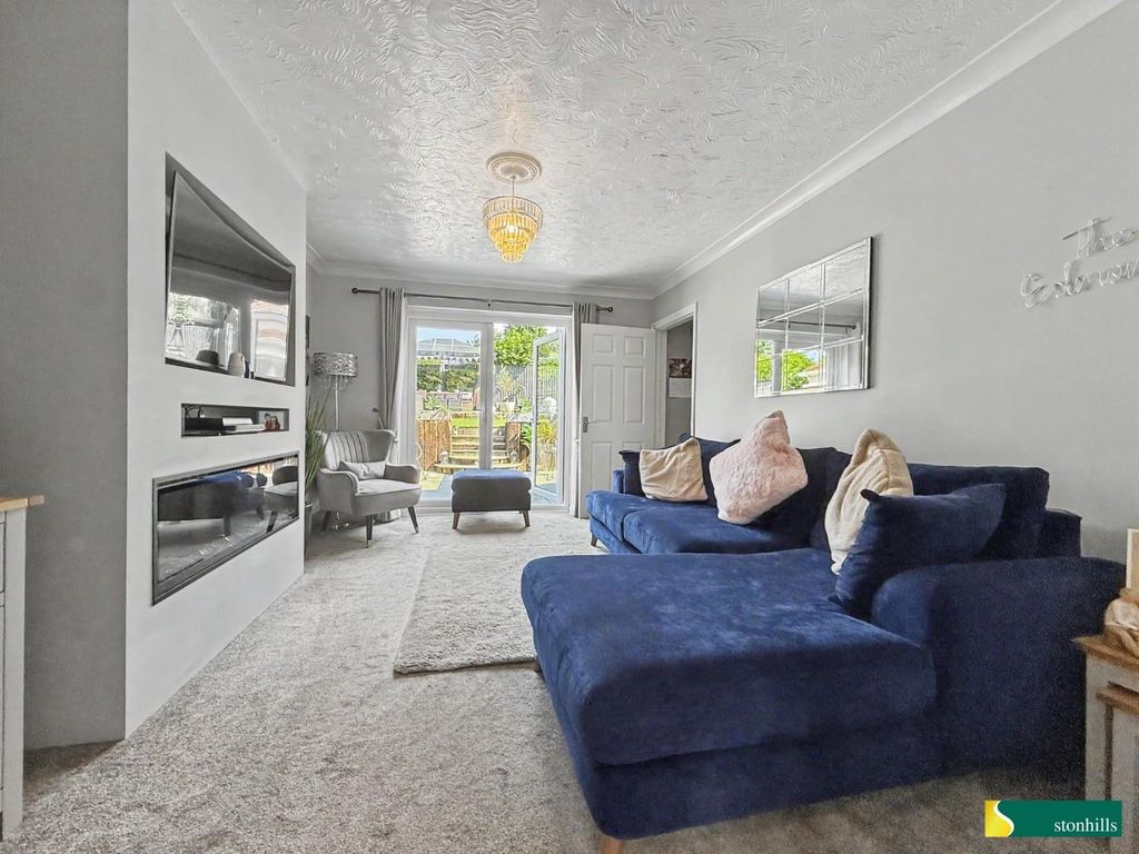 Property photo 3 of 16 18.Jpg