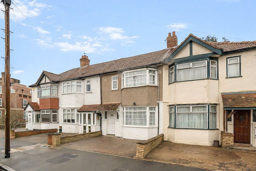 Property photo 1 of 13 External