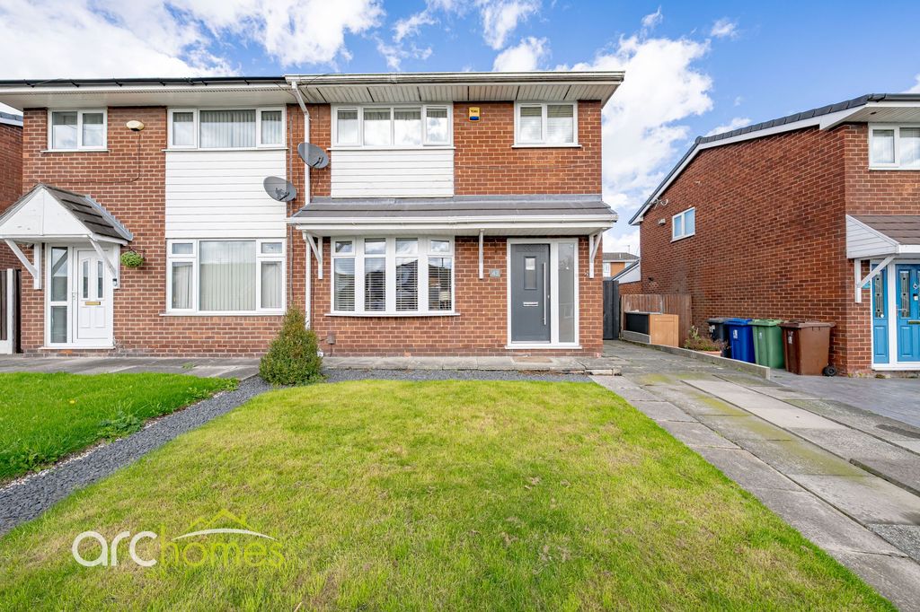 Property photo 1 of 42