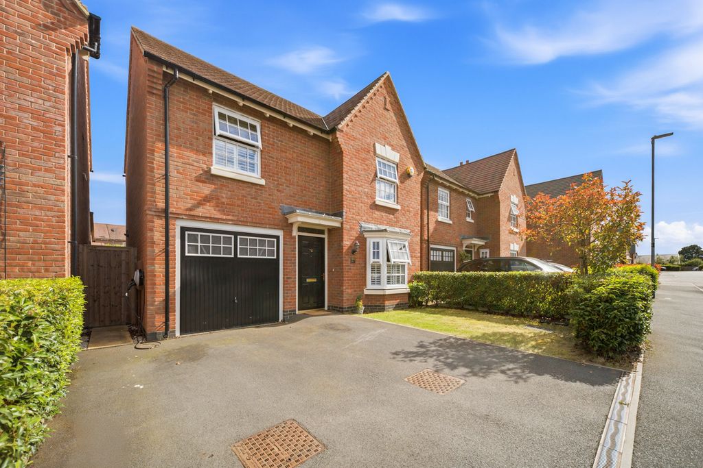 Property photo 1 of 31