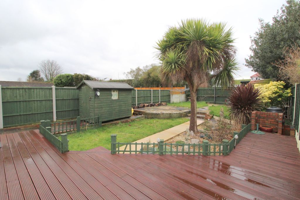 Property photo 2 of 2 4767732