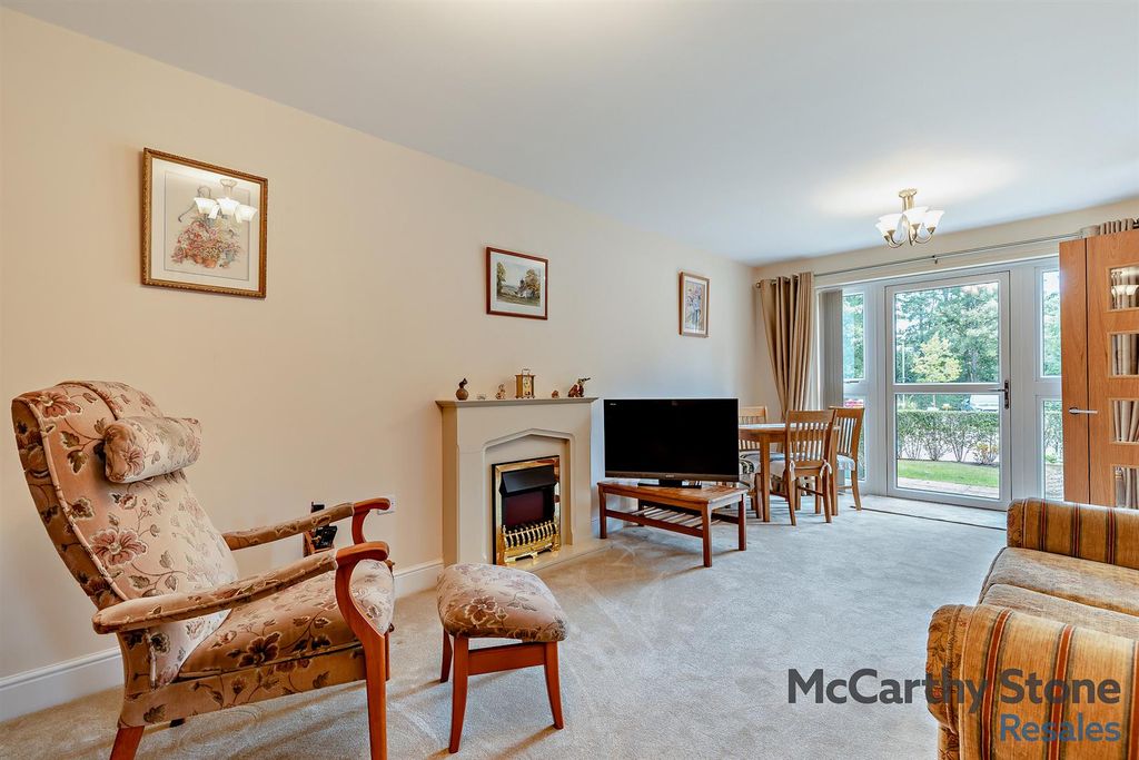 Property photo 3 of 26 8658821-Interior20-800.Jpg