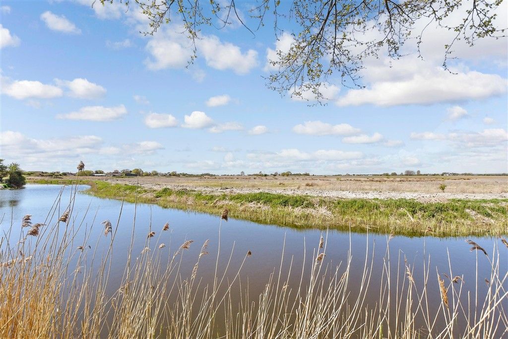 Property photo 3 of 24 Surrounding Area