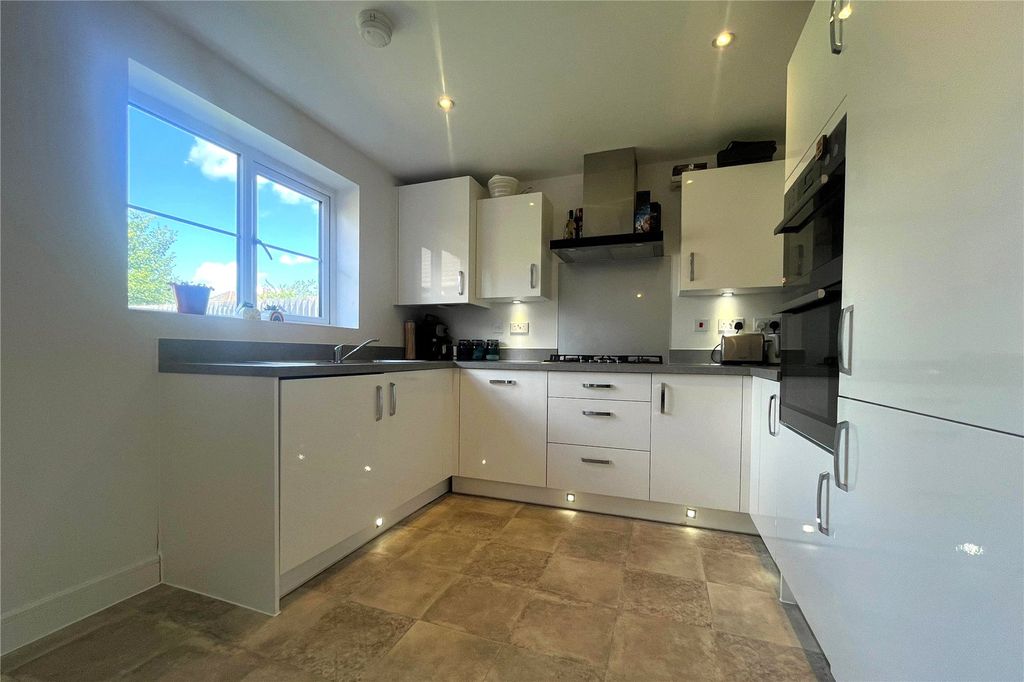 Property photo 2 of 13 Picture No. 06