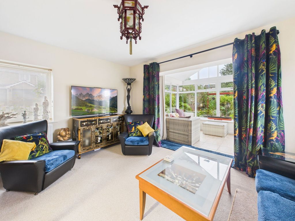 Property photo 3 of 18