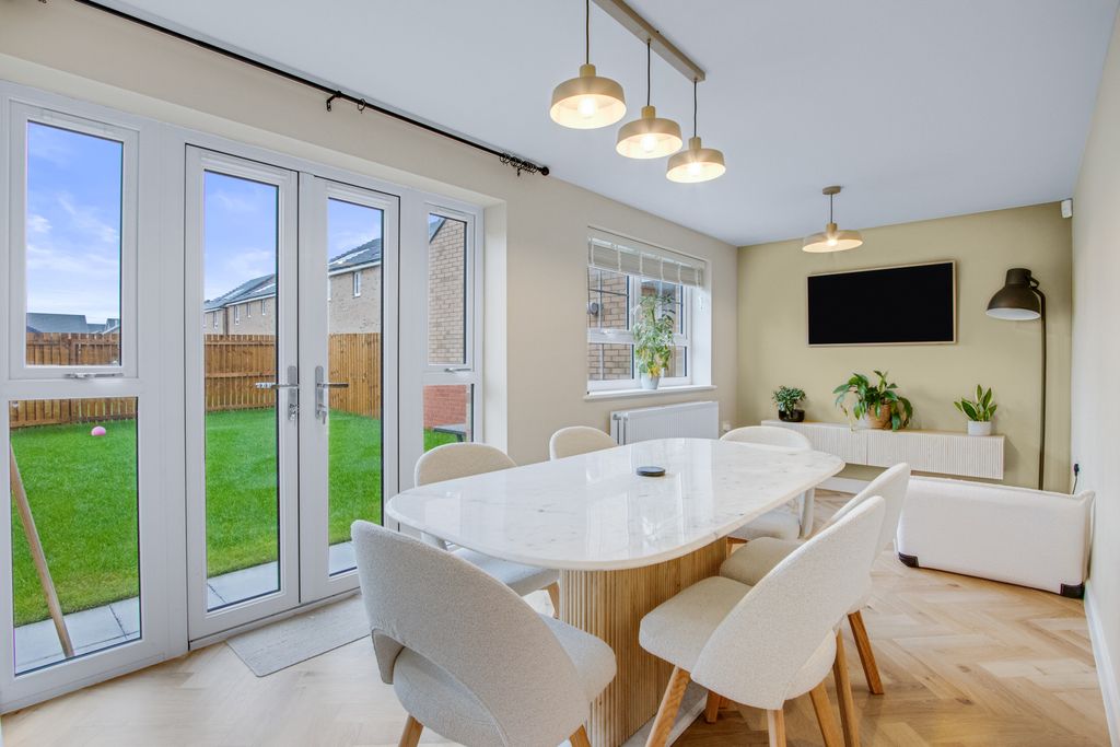 Property photo 3 of 22 Img_1353