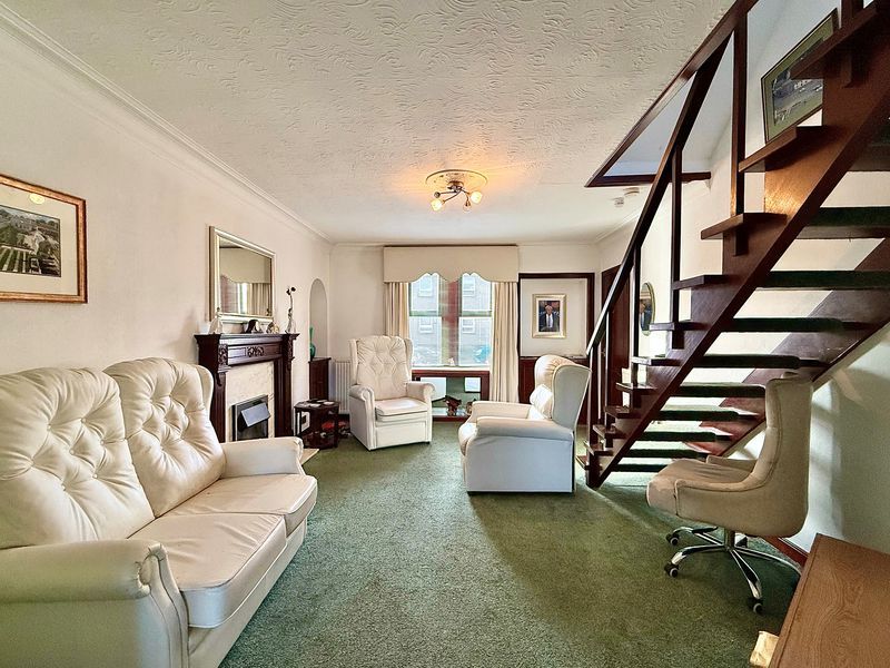 Property photo 2 of 19 Photo 16