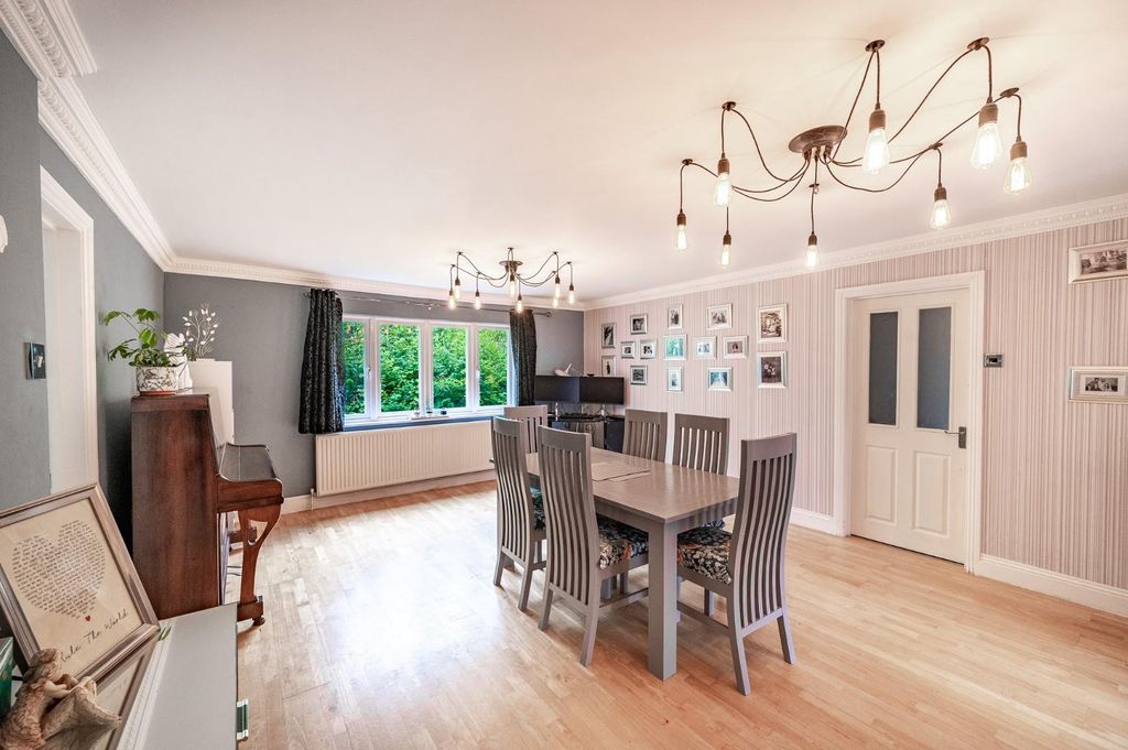Property photo 2 of 19 Dining Room