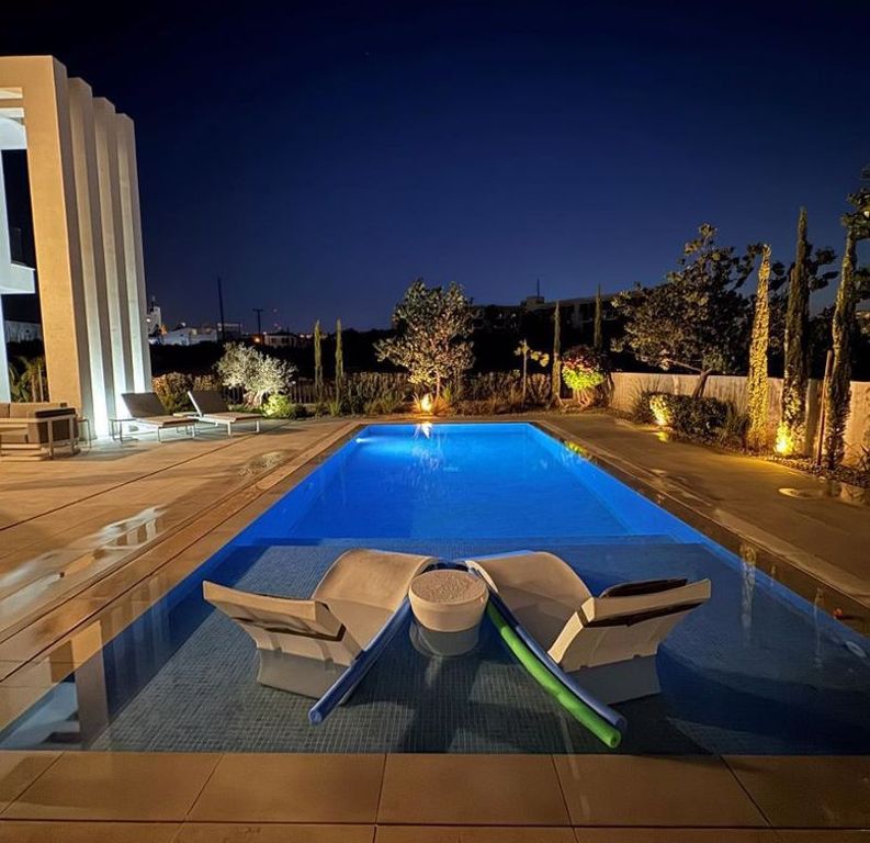 Property photo 2 of 23 Pool And Garden Area