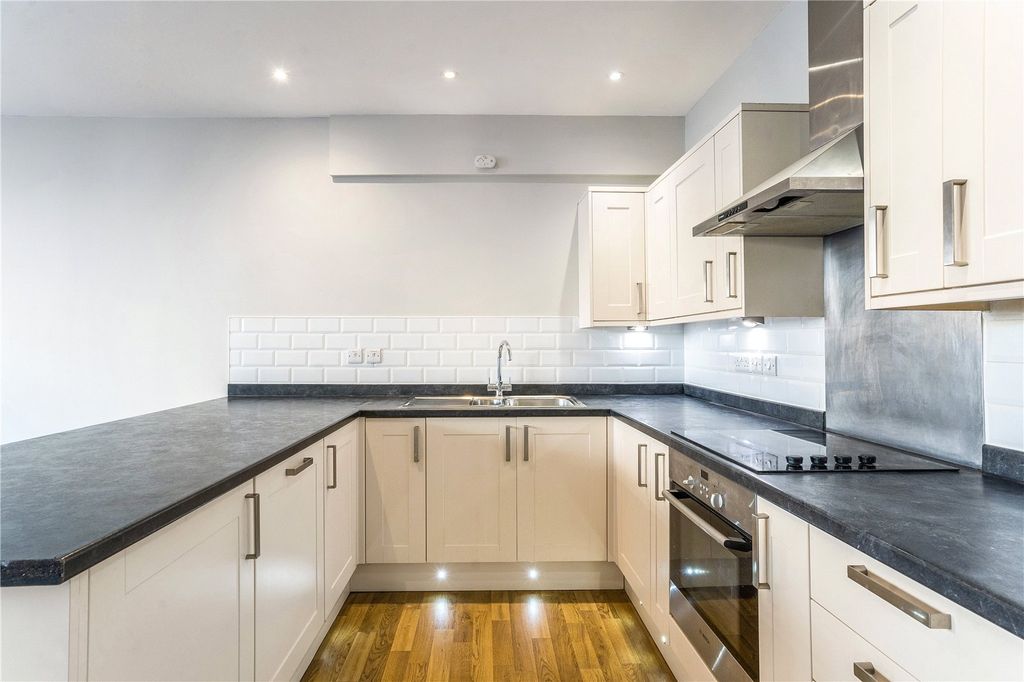 Property photo 2 of 15 Picture No. 09