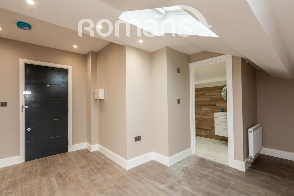 Property photo 2 of 9 Property Image