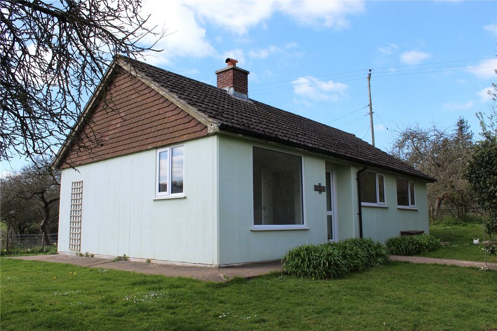 Property photo 1 of 14 External