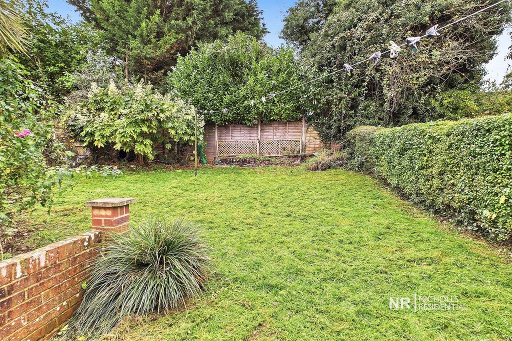 Property photo 2 of 15 Garden