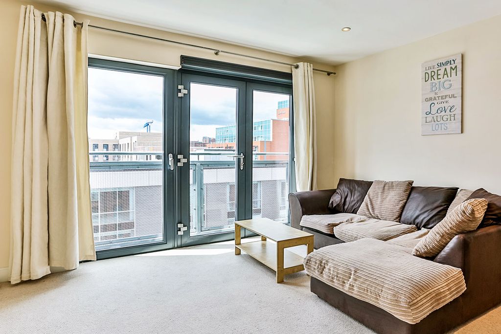 Property photo 2 of 7 Open Plan Living Roo