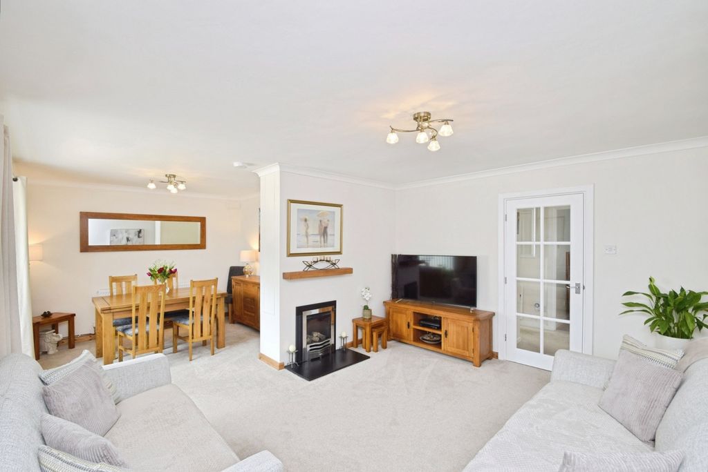 Property photo 2 of 20 Pbox-Img.Jpg