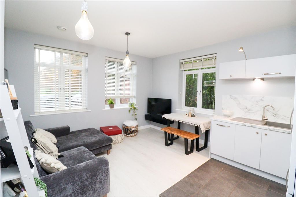 Property photo 2 of 15 Living/Dining/Kitchen