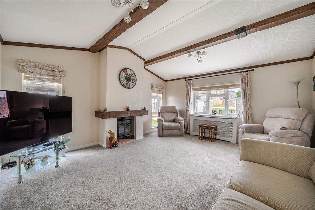 Property photo 3 of 25 1473151-8-6A297Ddabb303.Jpg